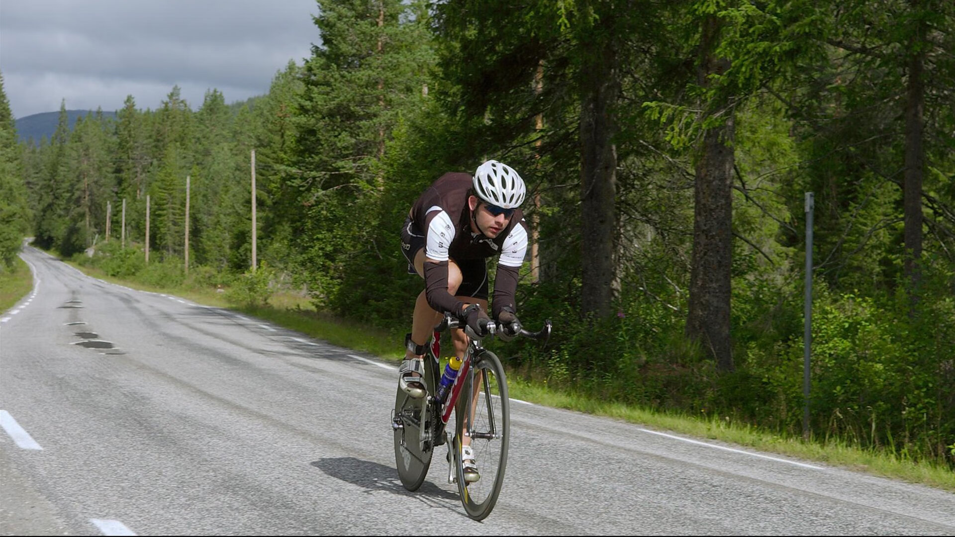 “青春逐梦”青少年篮球系列电影在全国范围内放映引热议，青少年篮球纪录片